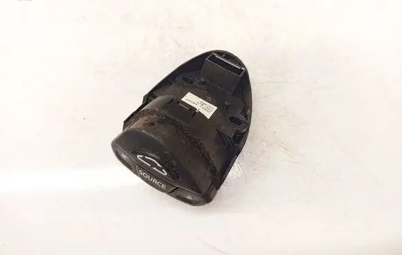 Nissan X-Trail T30 Steering wheel buttons/switches 25552EQ300