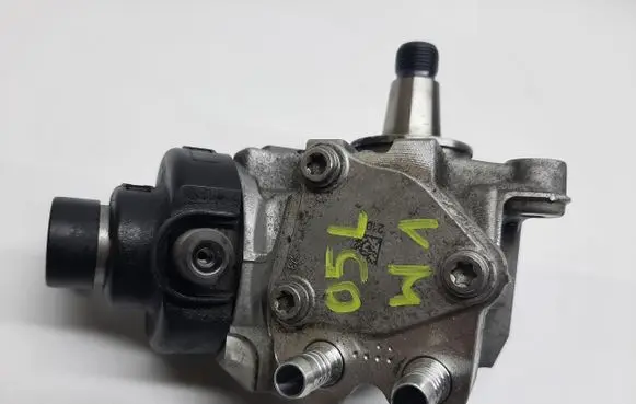 Volkswagen Arteon Fuel injection high pressure pump 05L130755