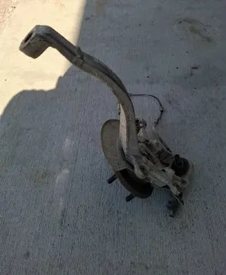 Jeep Grand Cherokee Front wheel hub spindle knuckle 68022629AD