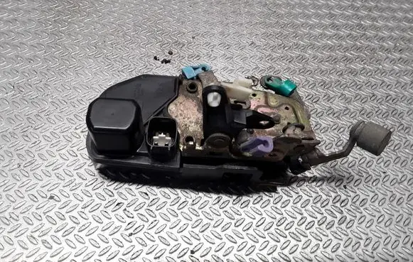 Chrysler Town & Country IV Front door lock