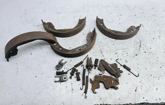 BMW 5 GT F07 Handbrake/parking brake pads 