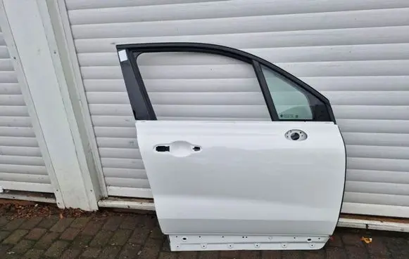 Fiat 500X Front door