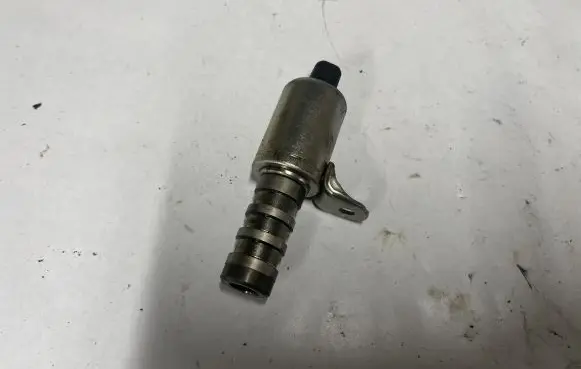 Ford Mustang VI Camshaft vanos timing valve CJ5E6B297AB