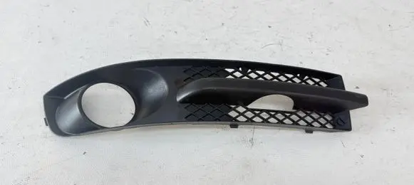 Volkswagen Sharan Front bumper lower grill 7M3853684C