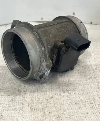 Audi A4 S4 B6 8E 8H Mass air flow meter 059906461G AFH7025F