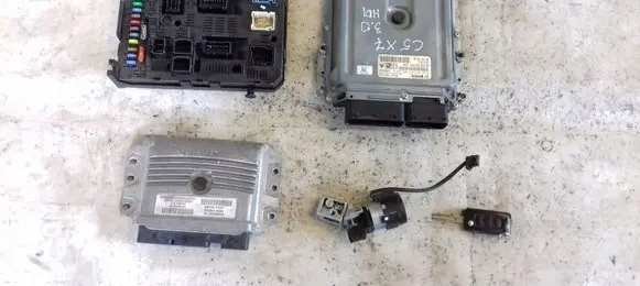 Citroen C5 Engine ECU kit and lock set 9675073280