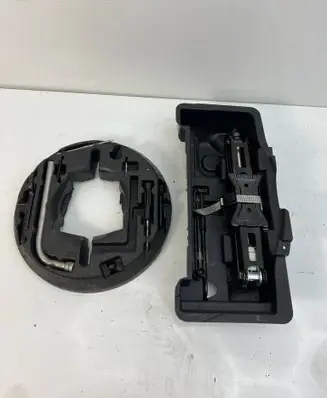 Audi A4 S4 B8 8K Tool box 8W0012169