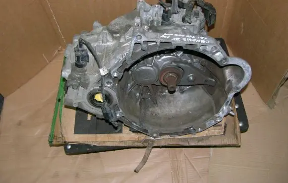 KIA Carens II Manual 5 speed gearbox
