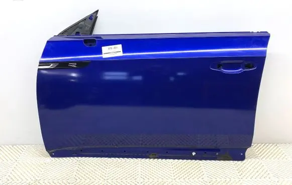 Volkswagen Arteon Front door 