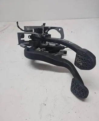 BMW 3 E90 E91 Pedal assembly 6787111 6762250