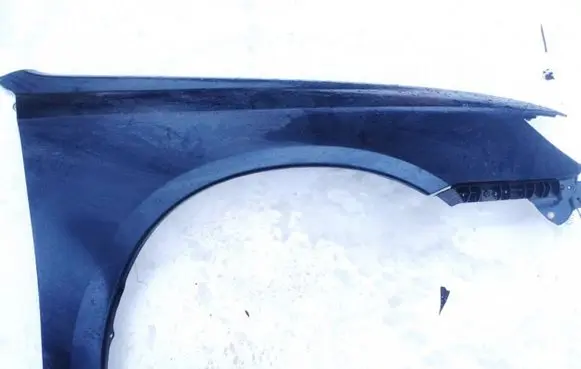 Subaru Legacy Fender Melyna