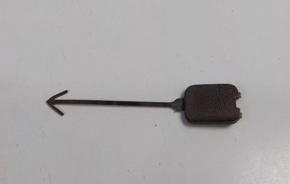 Rear bumper row hook cap/cover