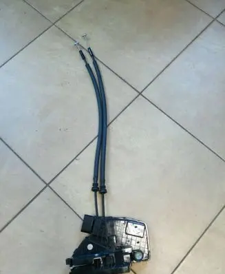 Hyundai Tucson TL Front door lock 81310-D3010