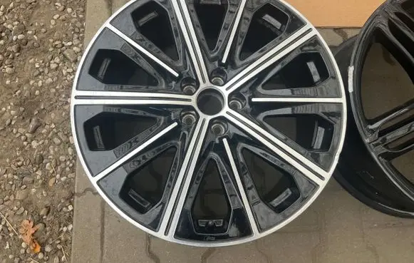 Audi Q4 Sportback e-tron R20 alloy rim 