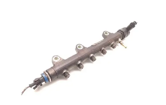 Renault Scenic II - Grand scenic II Fuel main line pipe 82426550 0445214114