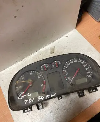 Volkswagen Golf IV Speedometer (instrument cluster) 1J0920806G 0263637503 2037000078