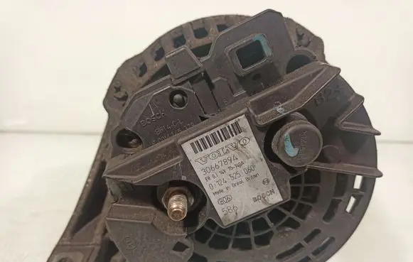 Volvo V70 Generator/alternator 0124525060 30667894