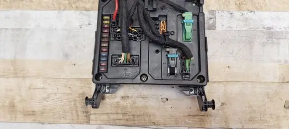 Ford Galaxy Fuse module S110730200F 7M0962258L