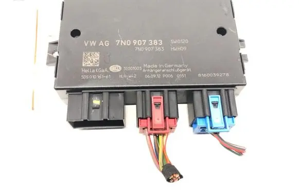Volkswagen PASSAT B7 Tow bar trailer control unit/module 7N0907383