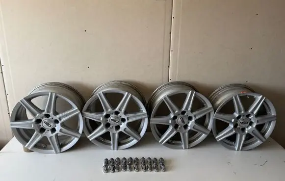 R16 alloy rim