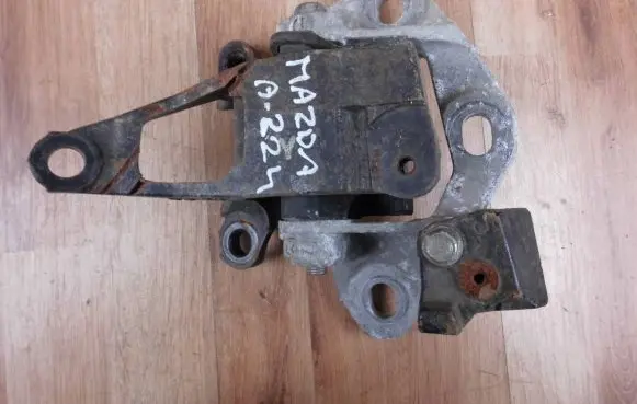 Mazda CX-5 Engine mount bracket KE6439070B