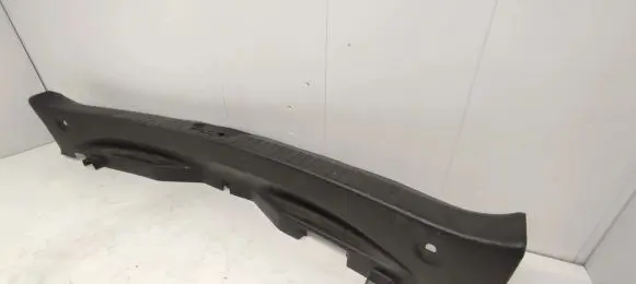 Trunk/boot sill cover protection