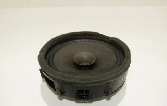 Citroen C-Crosser Rear door speaker 8720A017