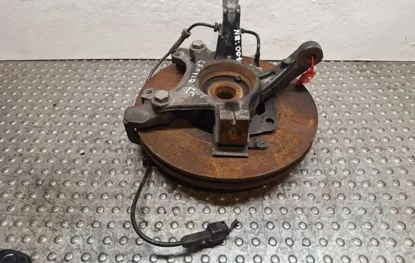 Renault Captur Front wheel hub spindle knuckle S25056001 400146736R