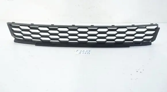 Skoda Scala Front bumper lower grill 657853677