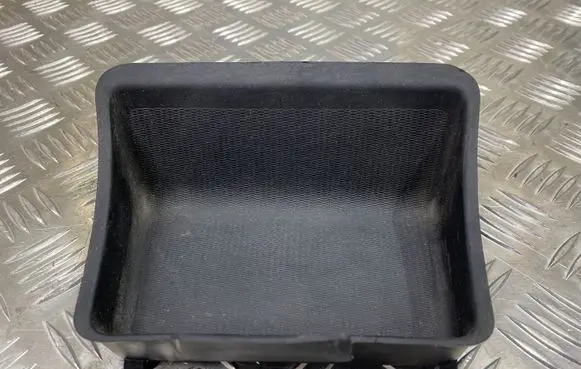 Volvo V40 Panel drawer/shelf pad 01302313