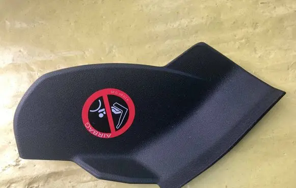 Mercedes-Benz B W245 Dashboard side end trim A1696800578 1005518