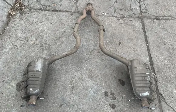 Mercedes-Benz E C207 W207 Muffler/silencer A2074913001