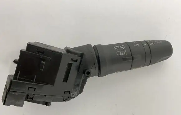 Nissan Almera Indicator stalk 25540 5Y17 8H701