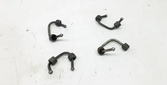 Renault Megane II Fuel injector supply line/pipe 