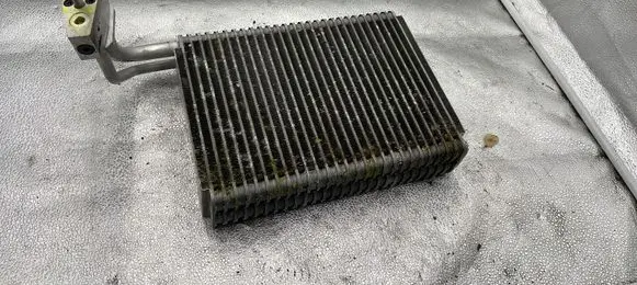 Air conditioning (A/C) radiator (interior)