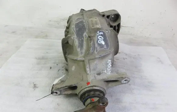 BMW 5 F10 F11 Rear differential 7584448