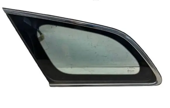 Toyota Avensis T270 Rear side window