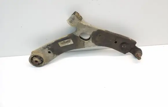 KIA Sportage Front lower control arm/wishbone 545012Y002