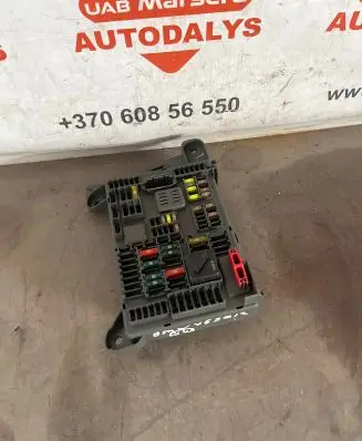 BMW X6 E71 Fuse module 518954021A 69316870 081021093168704