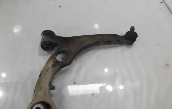 Fiat Stilo Front lower control arm/wishbone