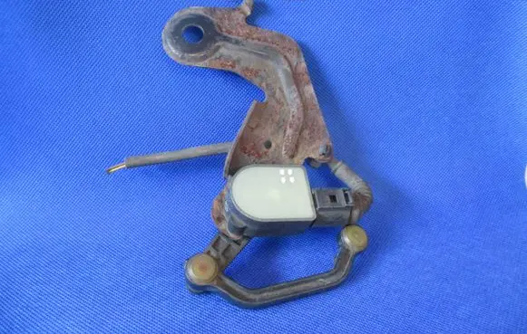 Audi A6 S6 C6 4F Headlight/headlamp level sensor 1T0907503 6PM00873900 130505