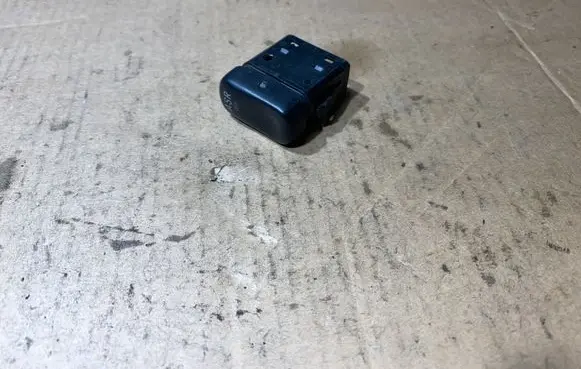 Traction control (ASR) switch