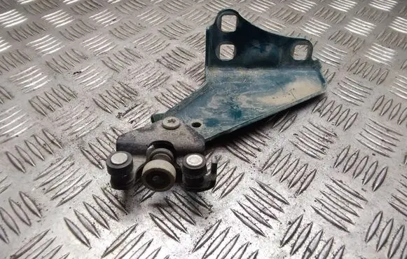 Renault Kangoo I Sliding door lower roller guide/hinge 
