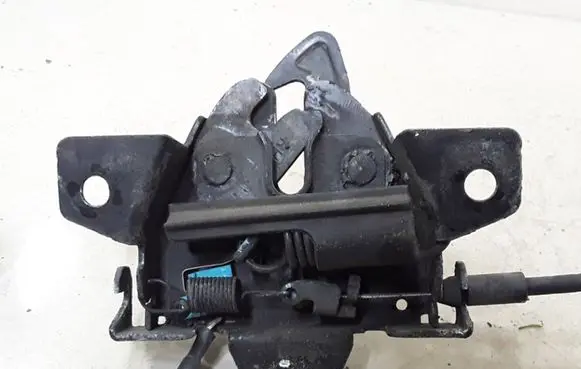 Hyundai Santa Fe Engine bonnet/hood lock/catch