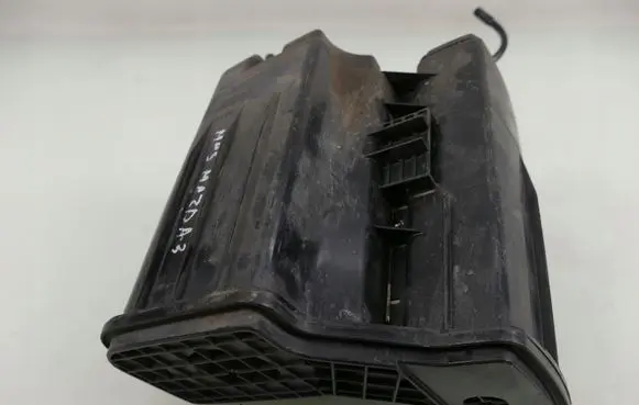 Active carbon filter fuel vapour canister