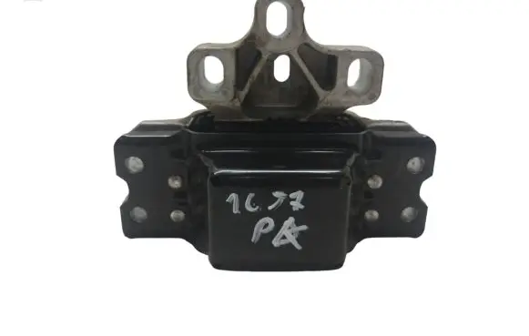 Volkswagen Passat Alltrack Engine mount bracket 3C0199555