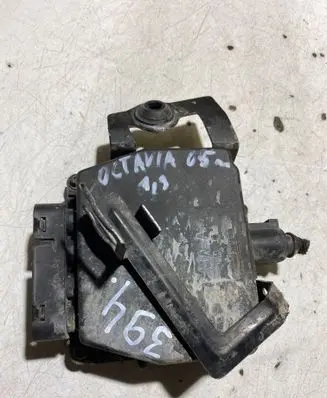 Skoda Octavia Mk2 (1Z) Turbo solenoid valve 6Q0906625