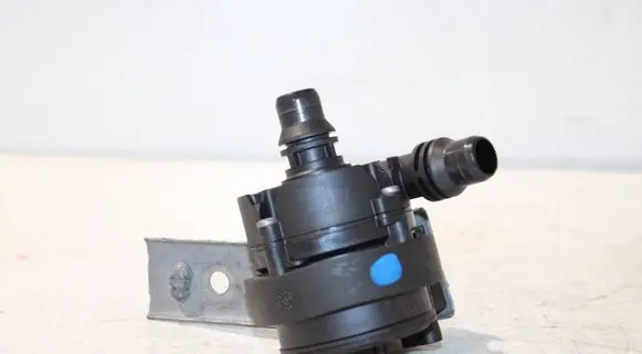 BMW 2 F45 Electric auxiliary coolant/water pump 8643397