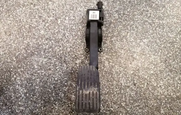 Hyundai Matrix Accelerator throttle pedal 0281002544 3270517050