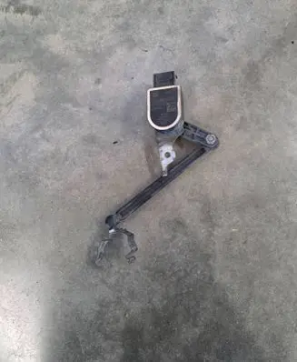 BMW 4 F32 F33 Headlight/headlamp level sensor 6860843